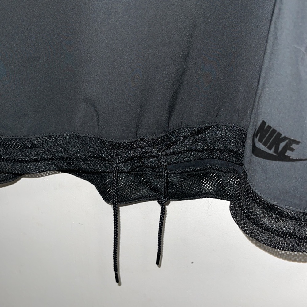 Black Nike Women’s Top - Picture 3 of 6